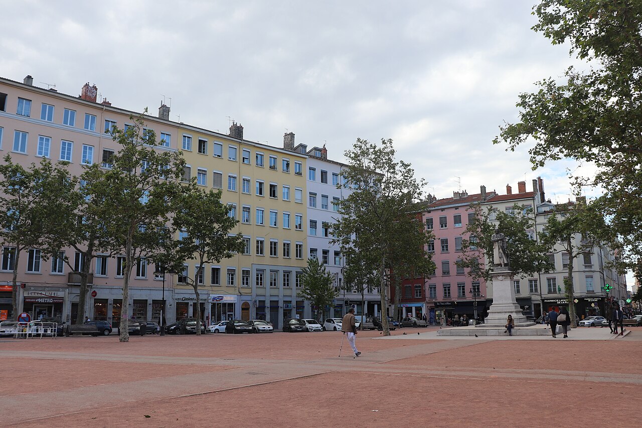 Place de la Croix-Rousse à Lyon