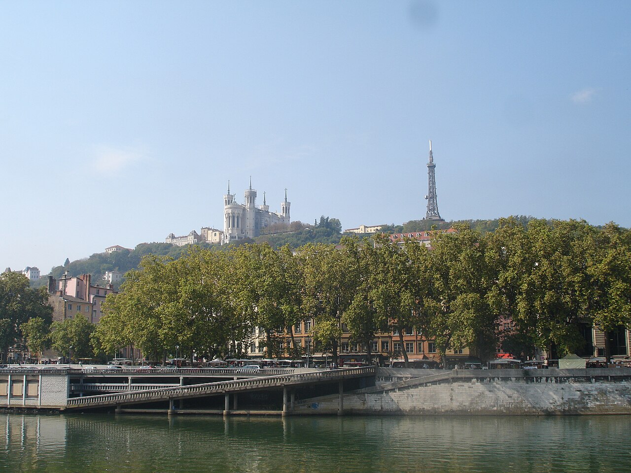 Quais de Saône et colline de Fourvière à Lyon